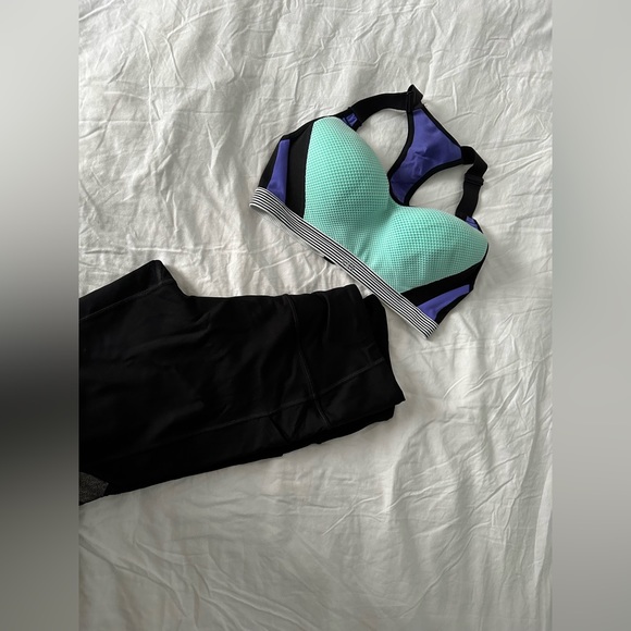 Victoria’s secret - Picture 1 of 2